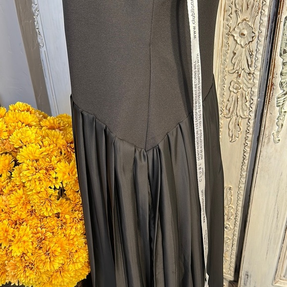 Club L London Elegant Black Boat-Neck Pleated Maxi Dress NWT - Picture 7 of 14